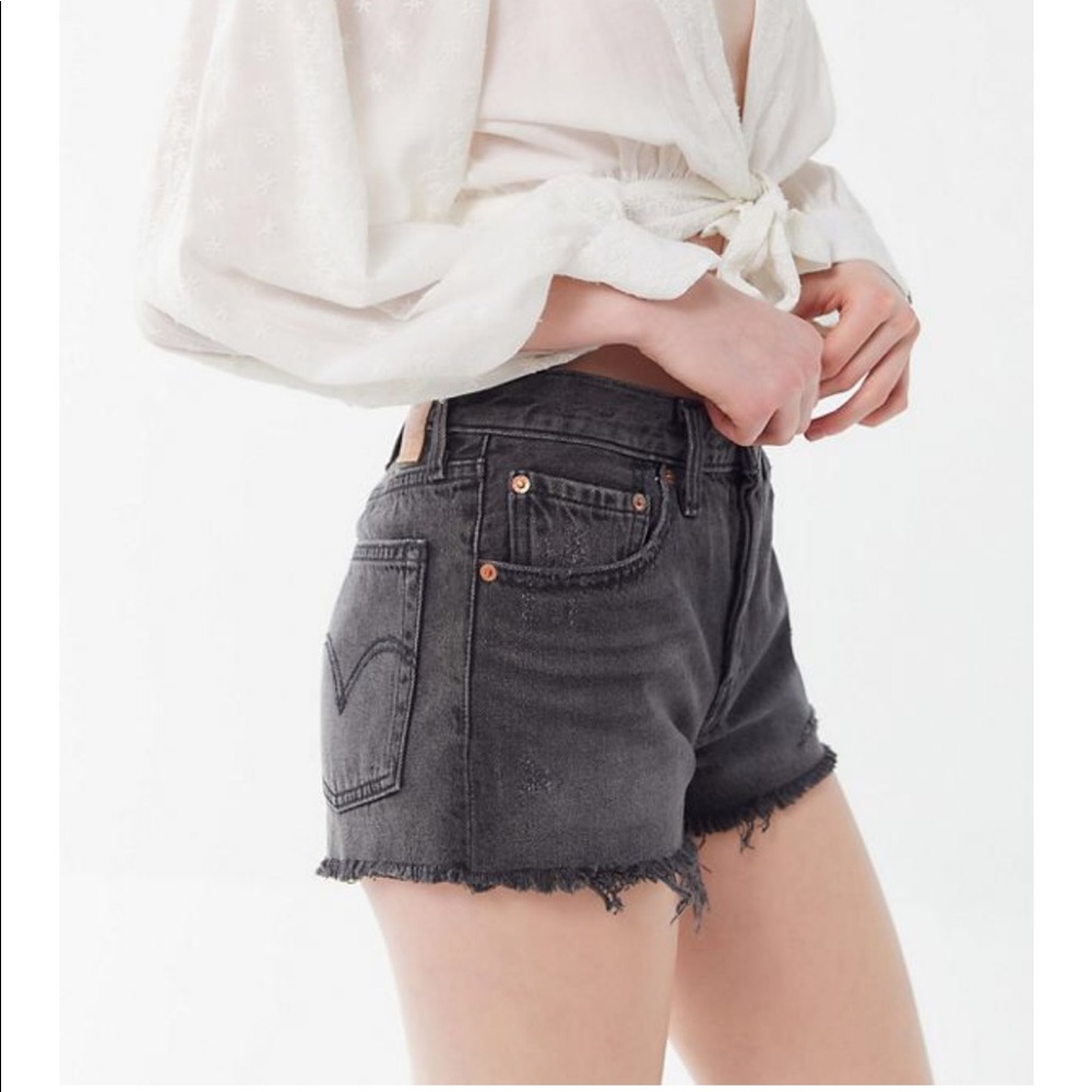 501 Levi Mid-Rise Shorts